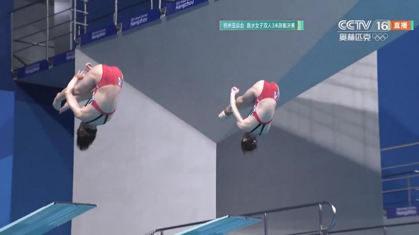直播:跳水女双3米板决赛